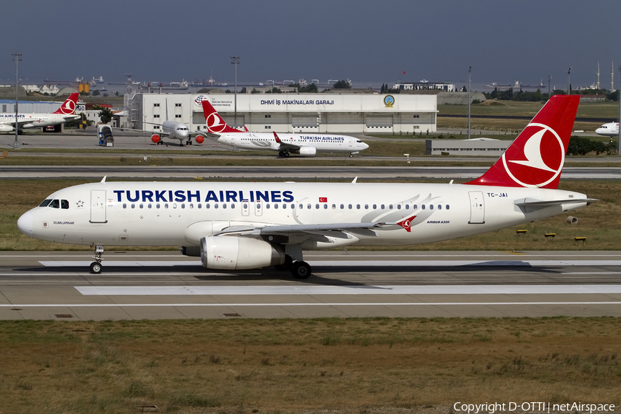 Turkish Airlines Airbus A320-232 (TC-JAI) | Photo 409573