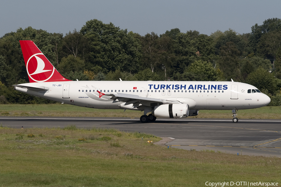 Turkish Airlines Airbus A320-232 (TC-JBI) | Photo 389308