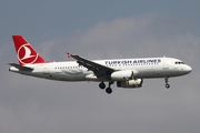 Turkish Airlines Airbus A320-232 (TC-JBI) at  Istanbul - Ataturk, Turkey