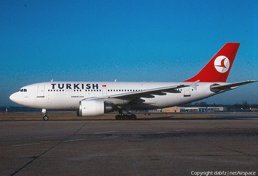 Turkish Airlines Airbus A310-304 (TC-JDB) | Photo 209679