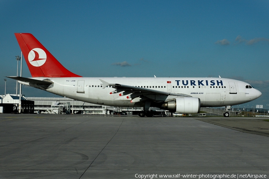 Turkish Airlines Airbus A310-304 (TC-JDB) | Photo 630293