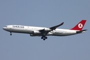 Turkish Airlines Airbus A340-311 (TC-JDJ) at  Bangkok - Suvarnabhumi International, Thailand