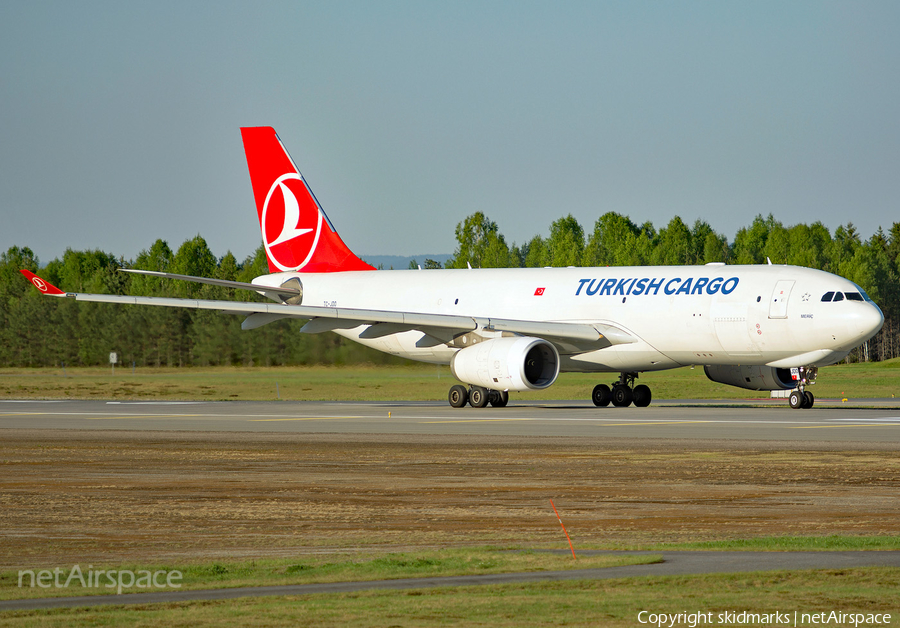 Turkish Cargo Airbus A330-243F (TC-JDO) | Photo 244174