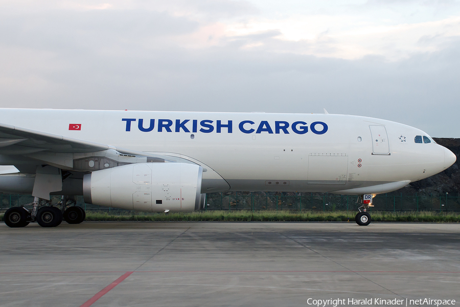 Turkish Cargo Airbus A330-243F (TC-JDR) | Photo 304836
