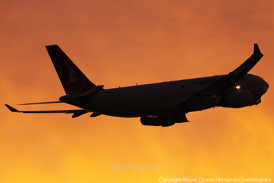 Turkish Cargo Airbus A330-243F (TC-JDR) | Photo 191083