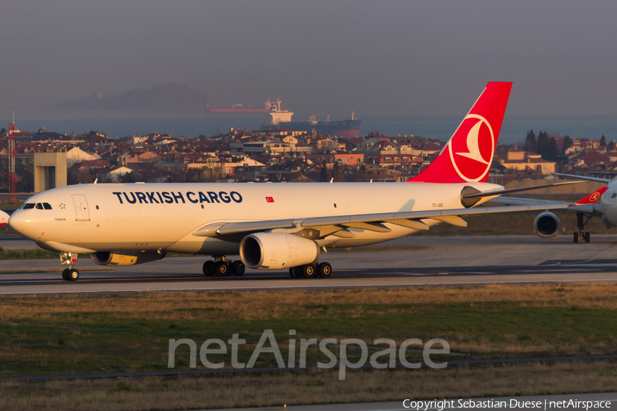 Turkish Cargo Airbus A330-243F (TC-JDS) | Photo 116509