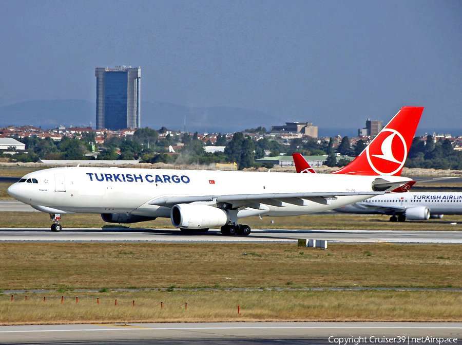 Turkish Cargo Airbus A330-243F (TC-JDS) | Photo 310428