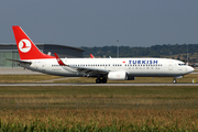 Turkish Airlines Boeing 737-8F2 (TC-JFF) at  Stuttgart, Germany