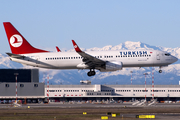 Turkish Airlines Boeing 737-8F2 (TC-JFT) at  Milan - Malpensa, Italy