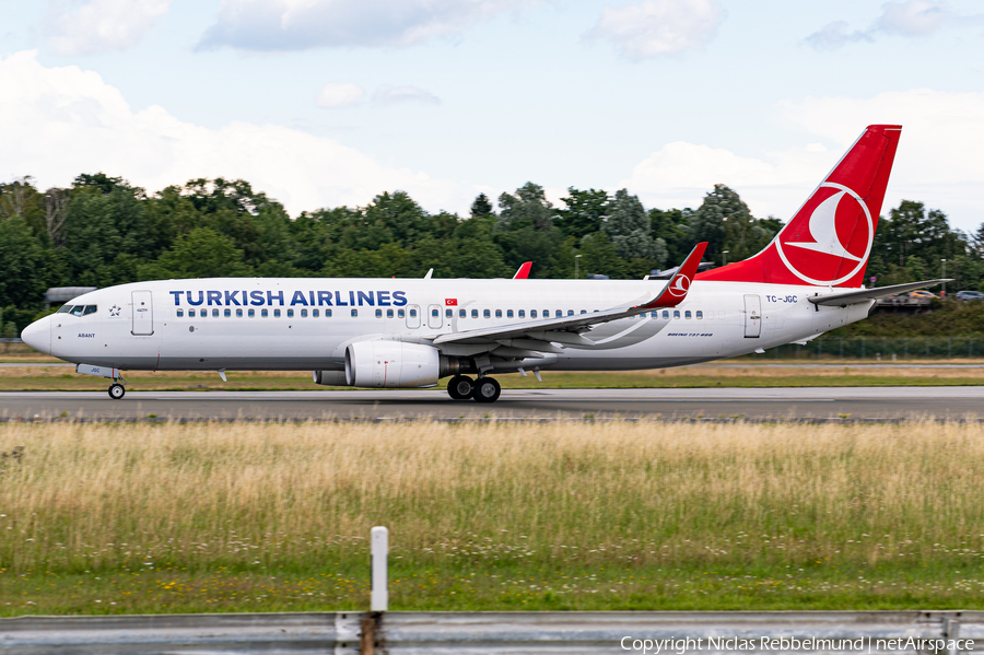 Turkish Airlines Boeing 737-8F2 (TC-JGC) | Photo 393741