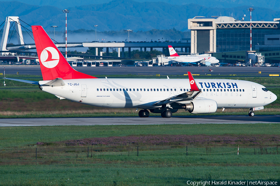 Turkish Airlines Boeing 737-8F2 (TC-JGJ) | Photo 292931