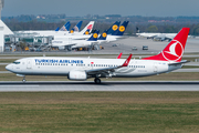 Turkish Airlines Boeing 737-8F2 (TC-JGP) at  Munich, Germany