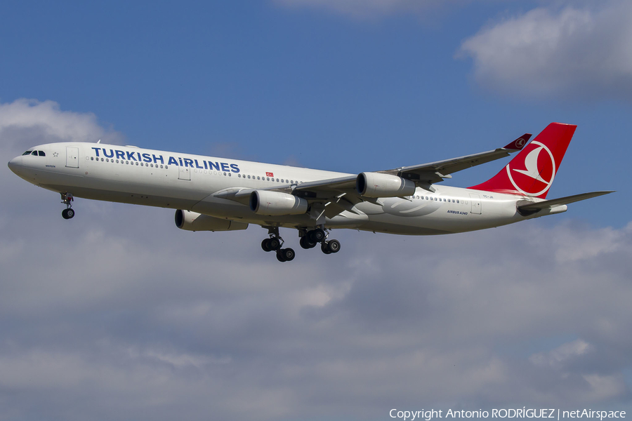Turkish Airlines Airbus A340-313 (TC-JII) | Photo 378568