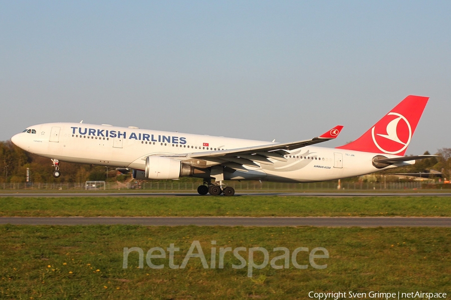 Turkish Airlines Airbus A330-203 (TC-JIN) | Photo 314140