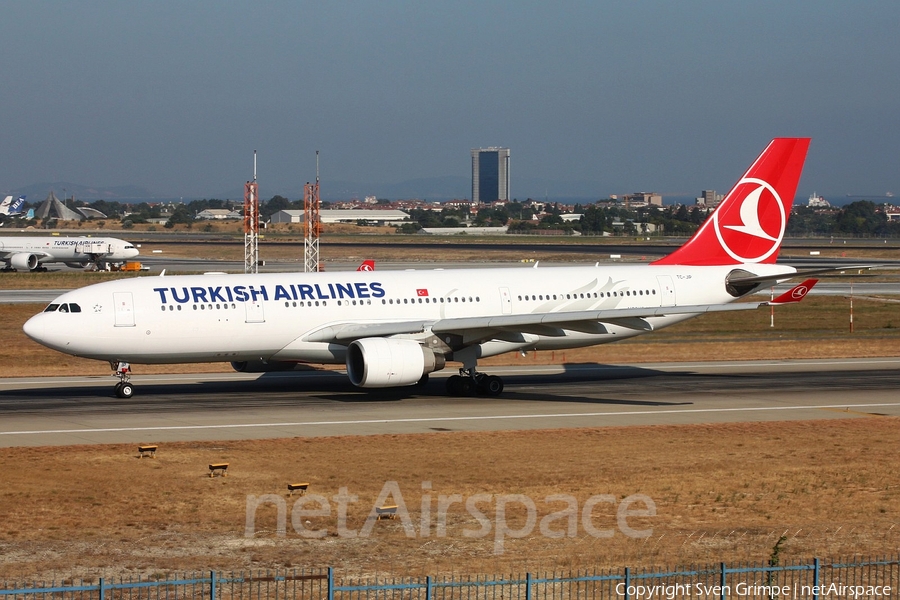 Turkish Airlines Airbus A330-223 (TC-JIP) | Photo 84303