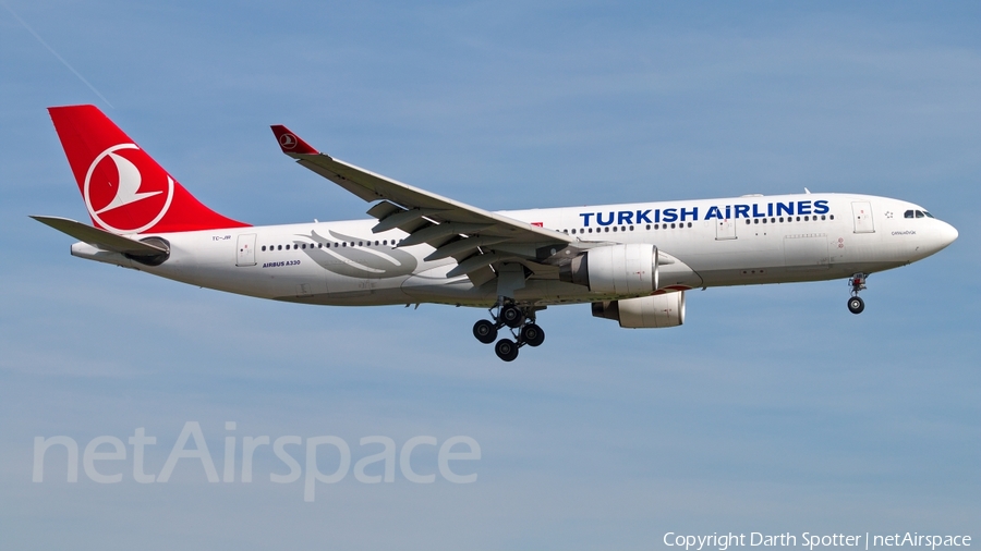 Turkish Airlines Airbus A330-223 (TC-JIR) | Photo 168370