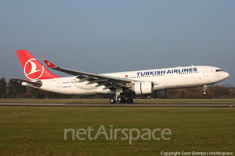 Turkish Airlines Airbus A330-223 (TC-JIS) | Photo 305593