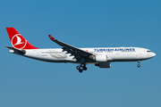 Turkish Airlines Airbus A330-223 (TC-JIS) at  Istanbul - Ataturk, Turkey