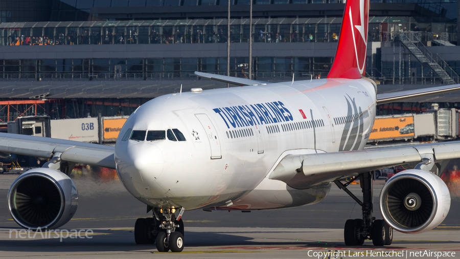 Turkish Airlines Airbus A330-223 (TC-JIT) | Photo 534225