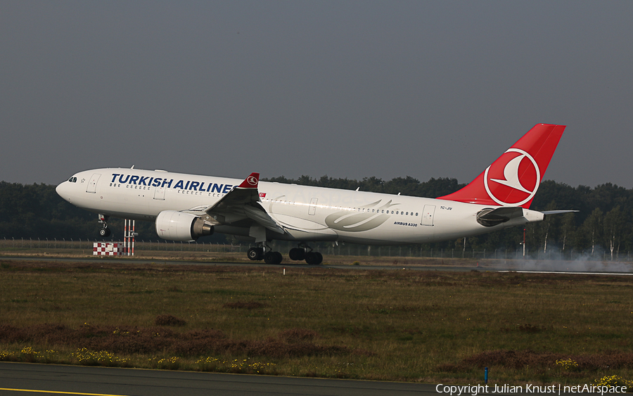 Turkish Airlines Airbus A330-223 (TC-JIV) | Photo 87412