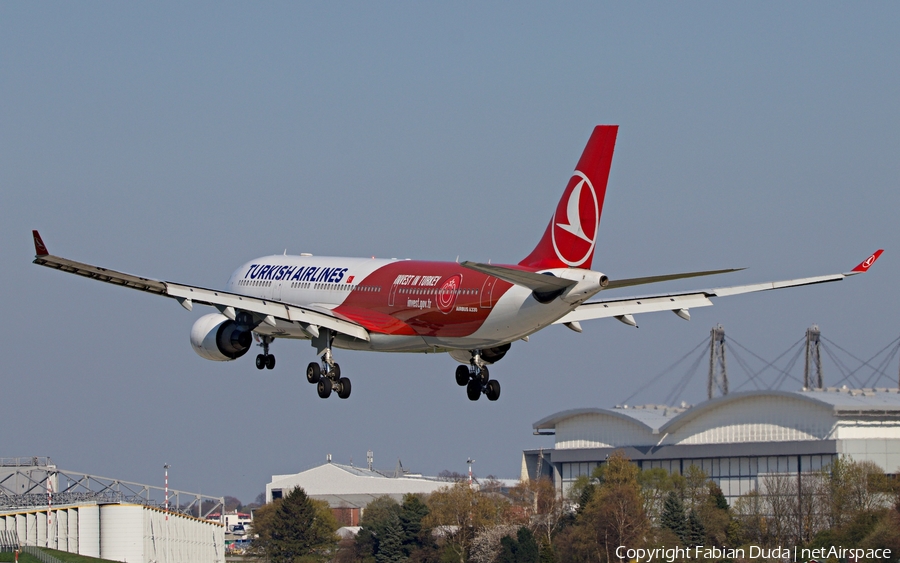 Turkish Airlines Airbus A330-223 (TC-JIZ) | Photo 313056