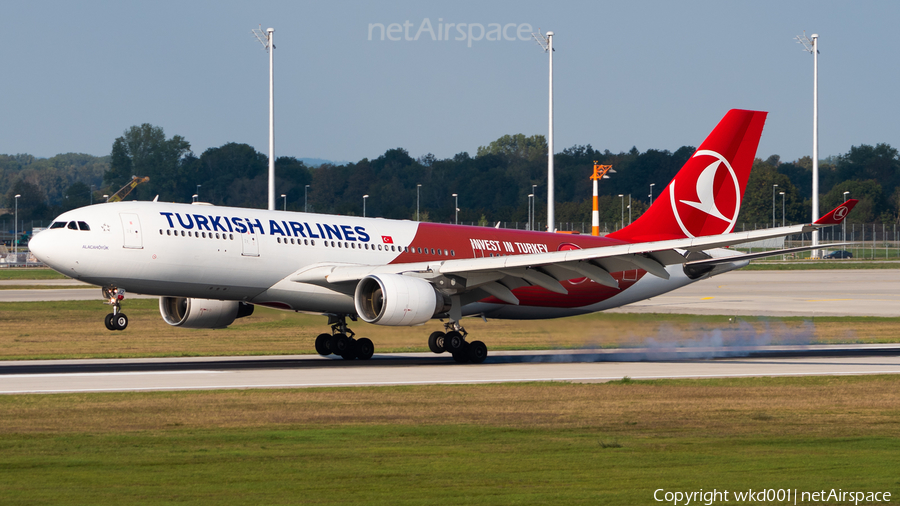 Turkish Airlines Airbus A330-223 (TC-JIZ) | Photo 277988