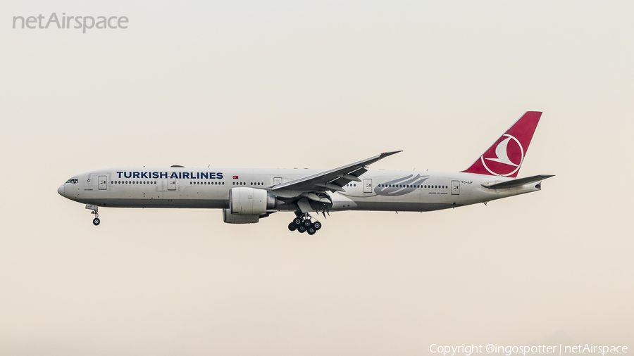 Turkish Airlines Boeing 777-3F2(ER) (TC-JJF) | Photo 358877