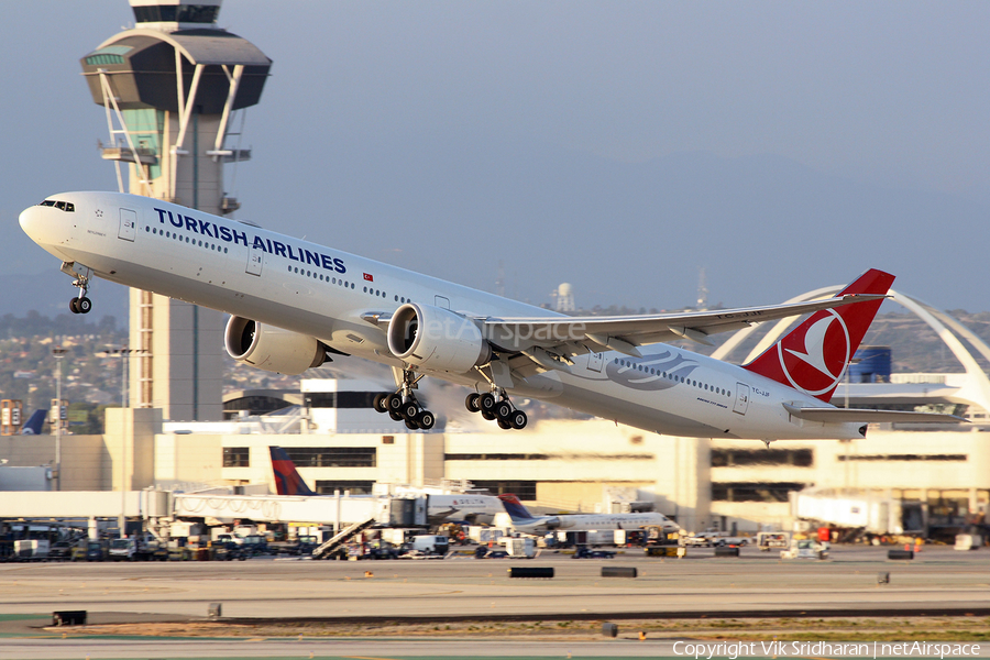 Turkish Airlines Boeing 777-3F2(ER) (TC-JJF) | Photo 10524
