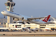 Turkish Airlines Boeing 777-3F2(ER) (TC-JJF) at  Los Angeles - International, United States