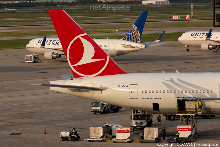 Turkish Airlines Boeing 777-3F2(ER) (TC-JJG) | Photo 32201