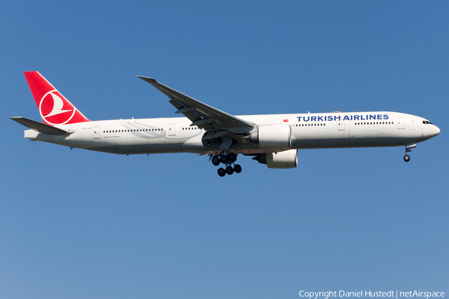 Turkish Airlines Boeing 777-3F2(ER) (TC-JJG) | Photo 493086