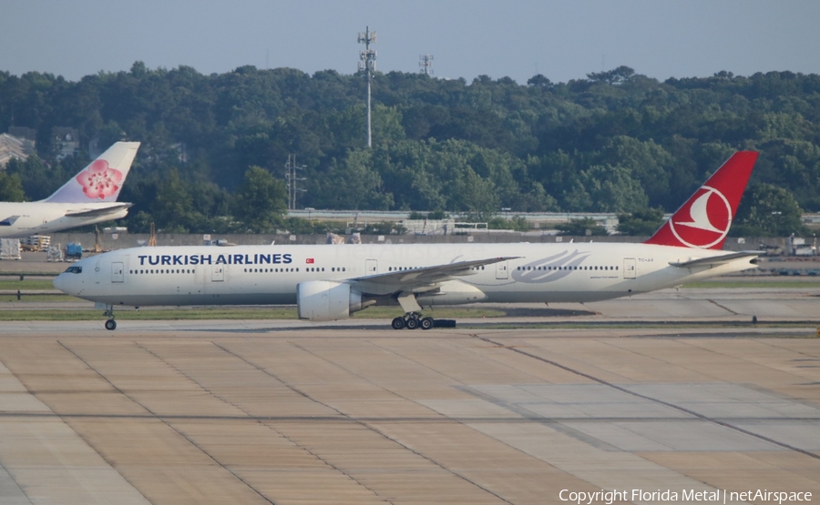 Turkish Airlines Boeing 777-3F2(ER) (TC-JJI) | Photo 318712