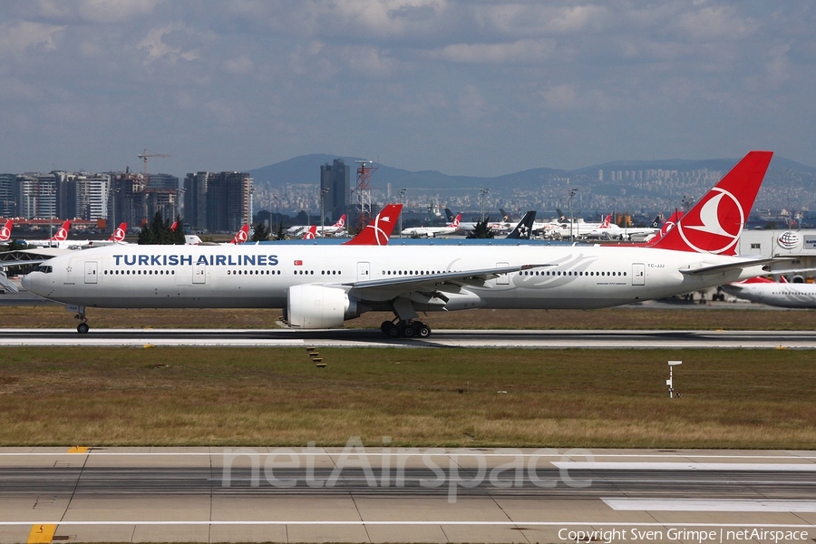 Turkish Airlines Boeing 777-3F2(ER) (TC-JJJ) | Photo 277441