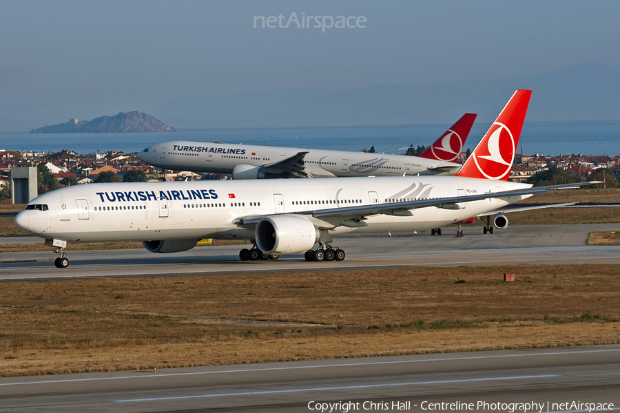 Turkish Airlines Boeing 777-3F2(ER) (TC-JJJ) | Photo 33922