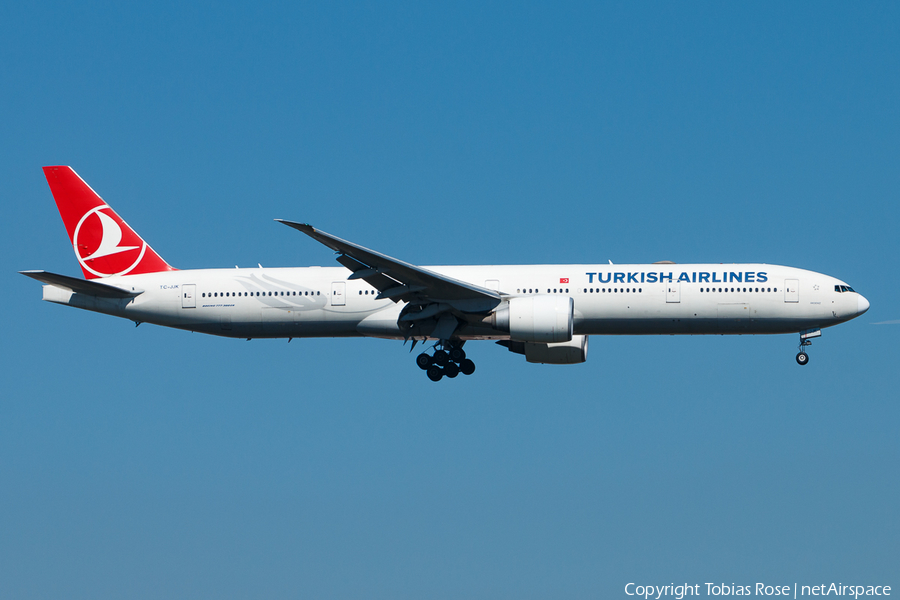 Turkish Airlines Boeing 777-3F2(ER) (TC-JJK) | Photo 310692
