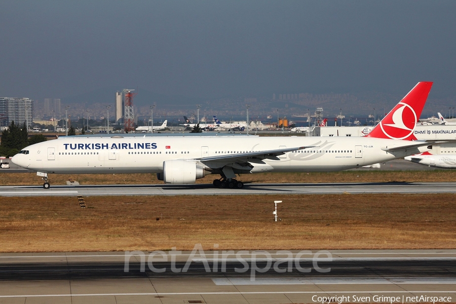 Turkish Airlines Boeing 777-3F2(ER) (TC-JJK) | Photo 88284