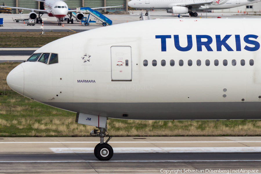 Turkish Airlines Boeing 777-3F2(ER) (TC-JJM) | Photo 171114