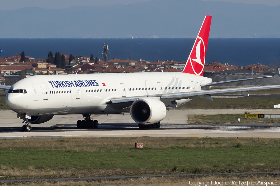 Turkish Airlines Boeing 777-3F2(ER) (TC-JJM) | Photo 74853