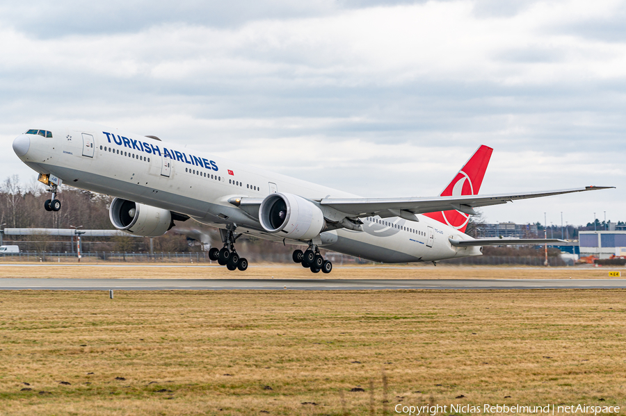 Turkish Airlines Boeing 777-3F2(ER) (TC-JJO) | Photo 435418