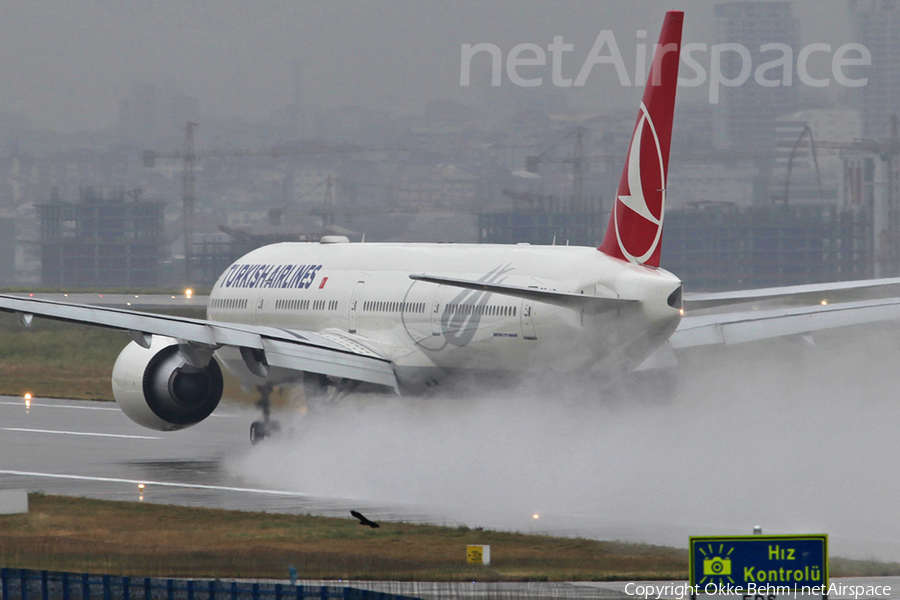 Turkish Airlines Boeing 777-3F2(ER) (TC-JJP) | Photo 79233