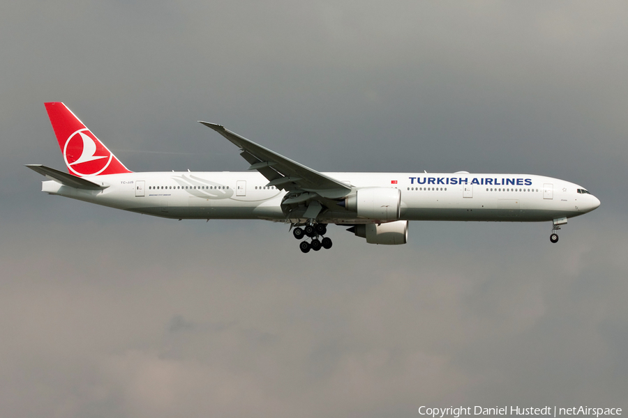 Turkish Airlines Boeing 777-3F2(ER) (TC-JJS) | Photo 523101