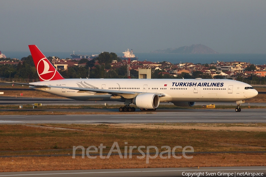 Turkish Airlines Boeing 777-3F2(ER) (TC-JJS) | Photo 89876