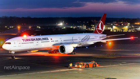 Turkish Airlines Boeing 777-3F2(ER) (TC-JJU) at  Hamburg - Fuhlsbuettel (Helmut Schmidt), Germany