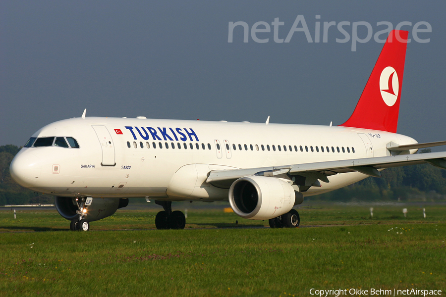 Turkish Airlines Airbus A320-214 (TC-JLF) | Photo 71599