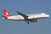 Turkish Airlines Airbus A320-232 (TC-JLL) at  Istanbul - Ataturk, Turkey