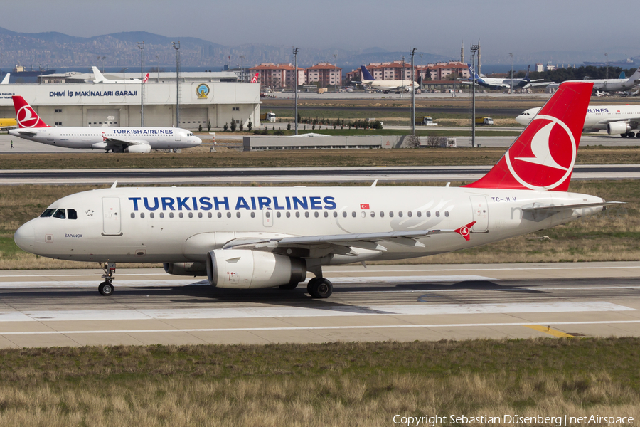 Turkish Airlines Airbus A319-132 (TC-JLV) | Photo 171104