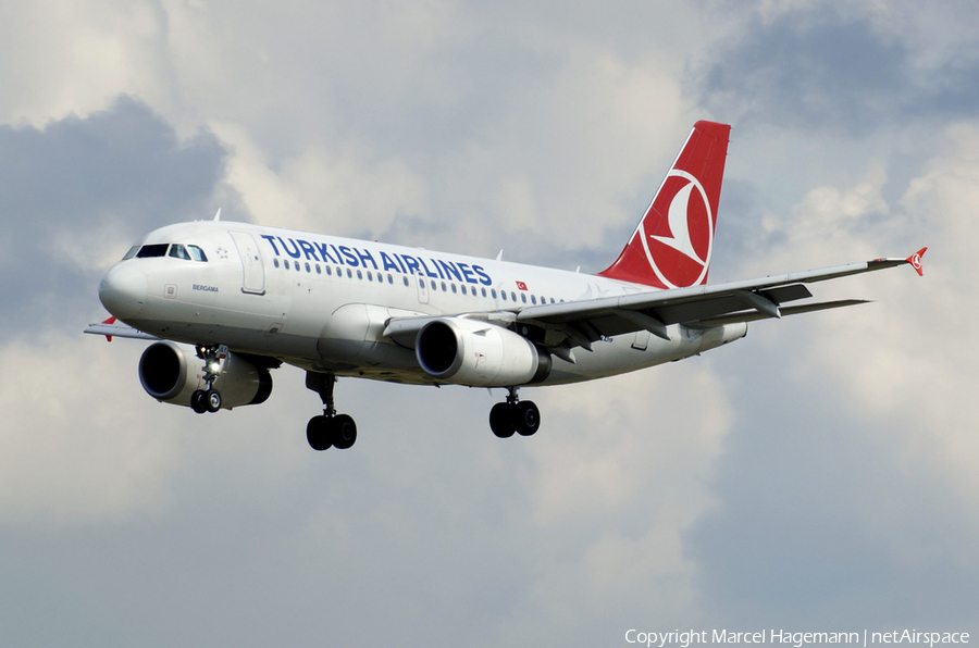 Turkish Airlines Airbus A319-132 (TC-JLY) | Photo 163755