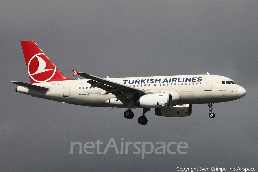 Turkish Airlines Airbus A319-132 (TC-JLY) | Photo 270796