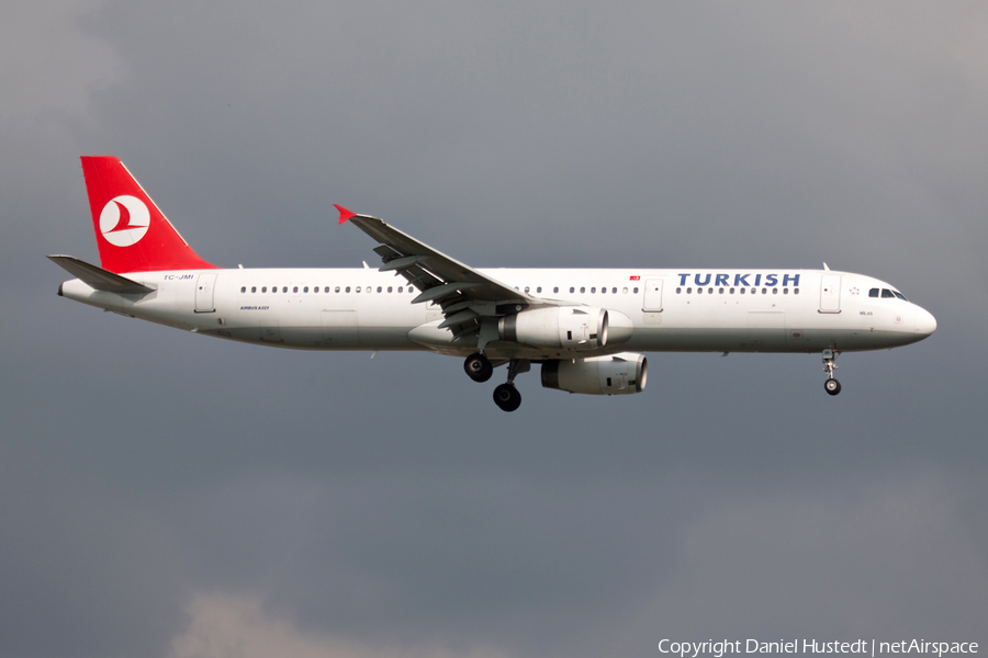 Turkish Airlines Airbus A321-232 (TC-JMI) | Photo 523078