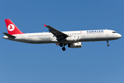 Turkish Airlines Airbus A321-232 (TC-JMJ) at  Istanbul - Ataturk, Turkey